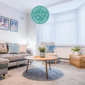 The Hideout - Free Parking Apartment Southampton